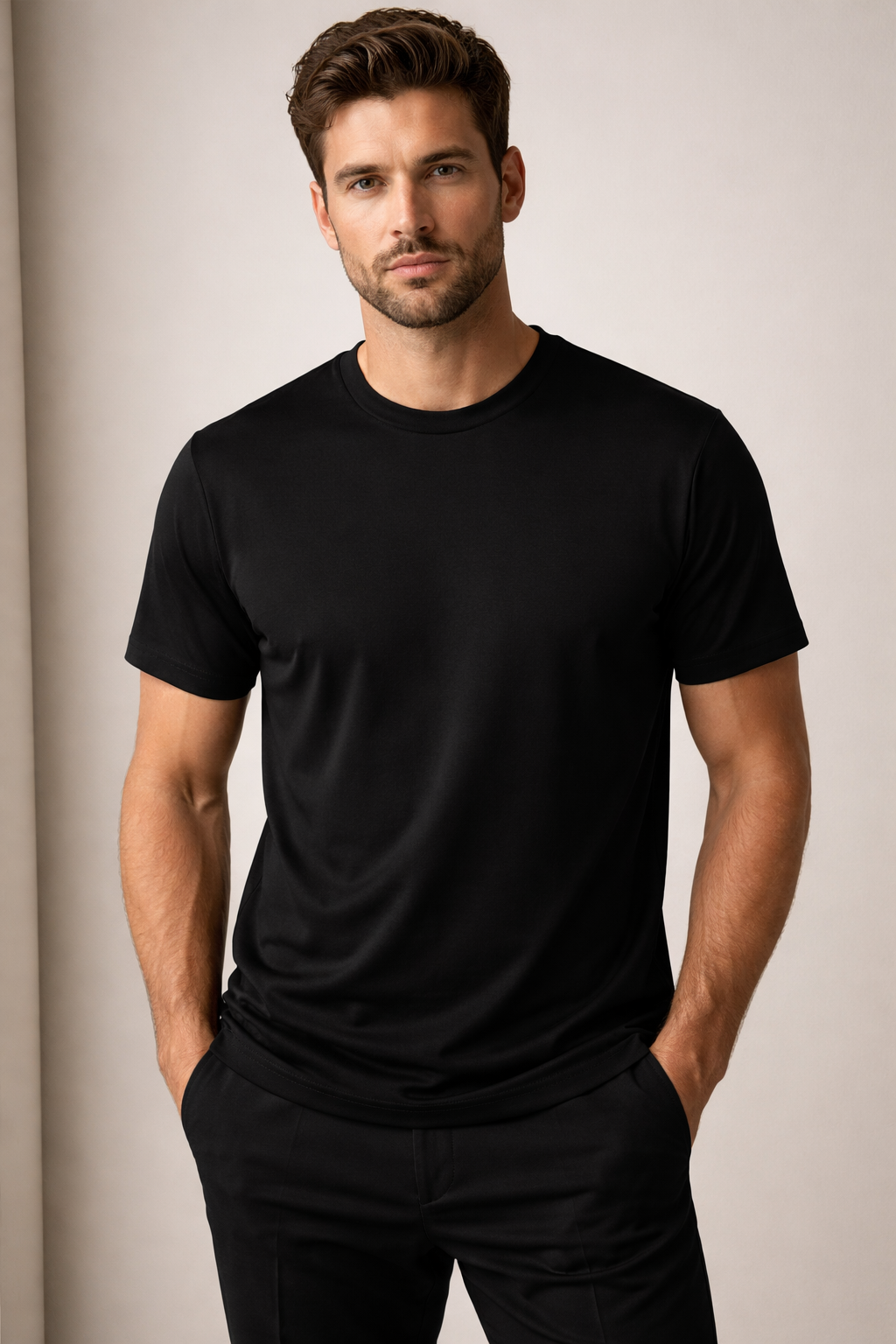 T-shirt noir basique à manches courtes 100% coton